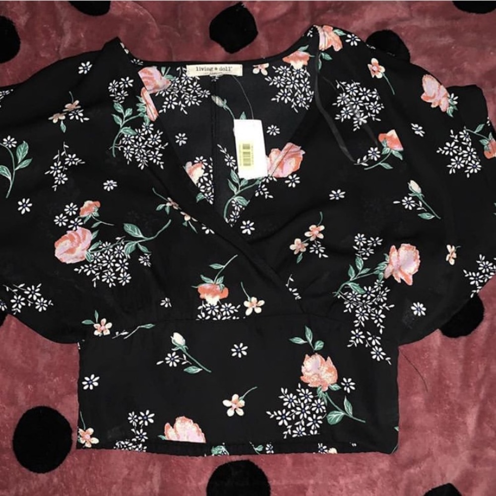 flowery crop top